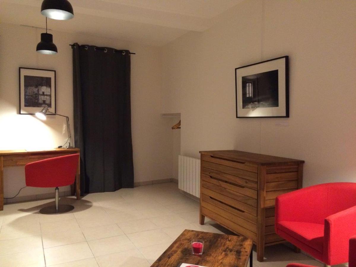 Le Studio Du Chateau Auriac-sur-Vendinelle Exteriér fotografie